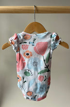 Load image into Gallery viewer, Floral Onesie 3M
