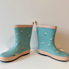 Load image into Gallery viewer, Deux Par Deux Rainboots Size 8

