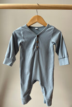 Load image into Gallery viewer, Henley One Piece 6M
