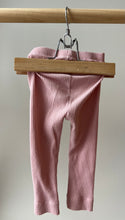 Load image into Gallery viewer, Old Navy Ribbed Leggings 12-18M
