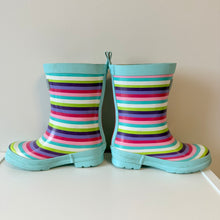 Load image into Gallery viewer, Hatley Rainboots Size 9C
