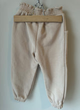 Load image into Gallery viewer, Zara Sweats Size 3/4
