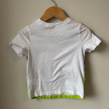Load image into Gallery viewer, Old Navy Buzz Tee 3T
