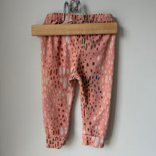 Load image into Gallery viewer, Little &amp; Lively Leggings 9-12M
