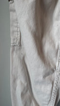 Load image into Gallery viewer, Zara Cargos Size 7
