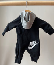 Load image into Gallery viewer, Nike Suit NB
