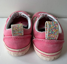 Load image into Gallery viewer, Vans Icecream Sprinkles Sneaks 5C
