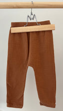 Load image into Gallery viewer, Quincy Mae Woven Pant 18-24M
