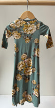 Load image into Gallery viewer, Dwell + Slumber Bamboo Gown 0-3M
