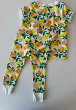Load image into Gallery viewer, Old Navy Citurs PJ Set 18-24M
