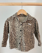 Load image into Gallery viewer, Cheetah Cord Button Up 2-3Y
