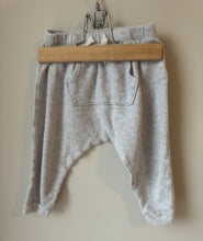 Load image into Gallery viewer, Old Navy Waffle Pant 18-24M
