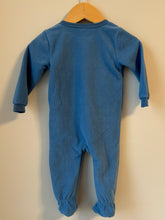 Load image into Gallery viewer, Penguin Footie 9M
