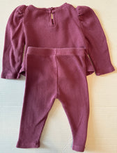 Load image into Gallery viewer, BabyGap Waffle Set 6-12M
