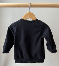 Load image into Gallery viewer, H&amp;M Crewneck 9-12M
