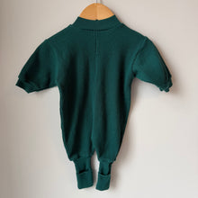 Load image into Gallery viewer, Vintage Snugabye Green Waffle Footie 6M
