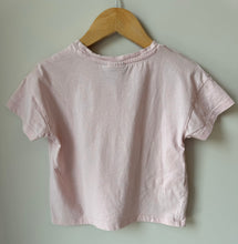 Load image into Gallery viewer, H&amp;M Run DMC Tee Size 6
