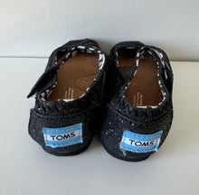 Load image into Gallery viewer, Toms Sparkly Sandals Size 6
