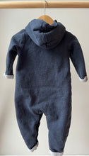 Load image into Gallery viewer, H&amp;M Navy Suit 9-12M

