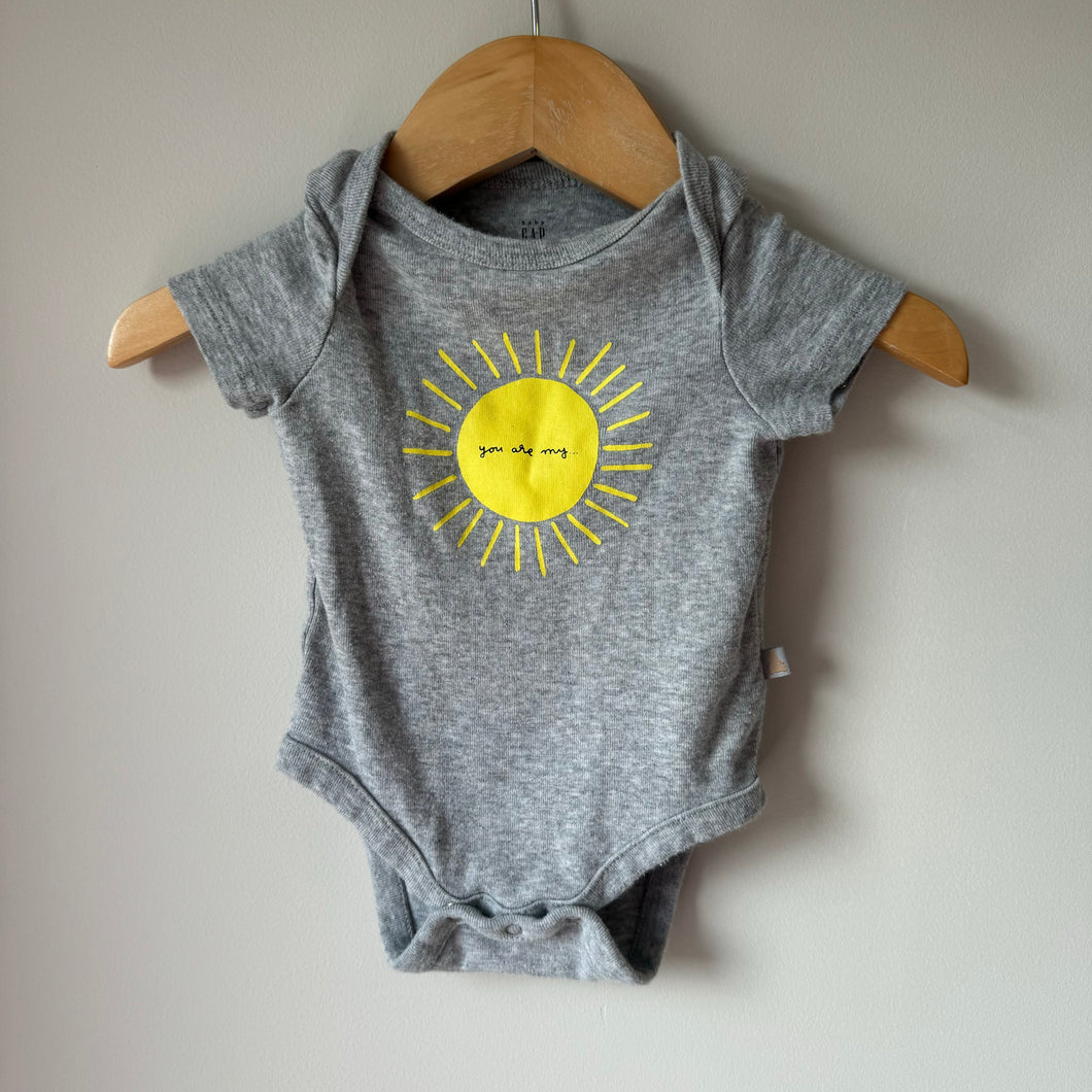 BabyGap Sun Onesie 0-3M