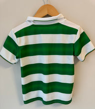 Load image into Gallery viewer, Celtic Football Club Jersey Size 2/3
