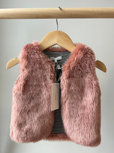 Load image into Gallery viewer, *With Tags* Noppies Furry Vest 9-12M

