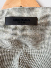 Load image into Gallery viewer, Essentials Waffle Henley 6/7
