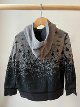 Load image into Gallery viewer, GapKids Star wars Hoodie 4-5Y
