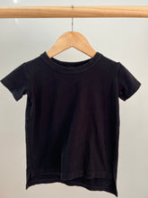 Load image into Gallery viewer, Stelly Handmade Noir et Blanc Tee Size 4
