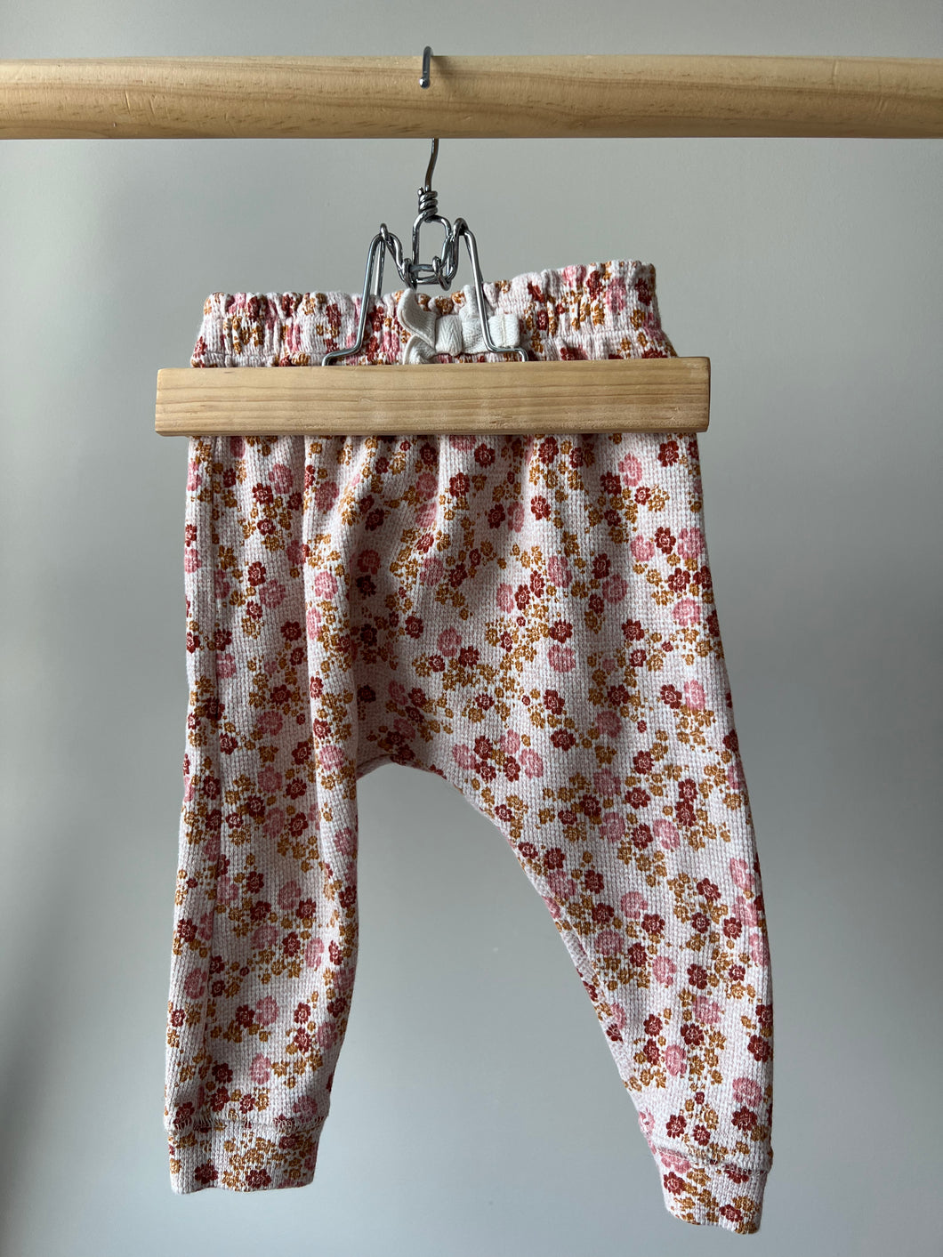 Old Navy Thermal Floral Pant 12-18M