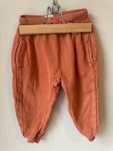 Load image into Gallery viewer, Zara Sweats 18-24M

