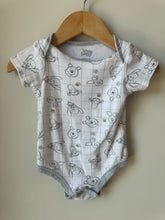 Load image into Gallery viewer, Disney Onesie 6-12M
