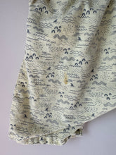 Load image into Gallery viewer, Zara Shark Shorts Size 2/3
