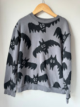 Load image into Gallery viewer, Bat Crewneck 8/9Y
