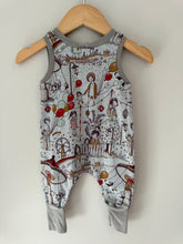 Load image into Gallery viewer, Pure Colour Baby Romper 0-6M
