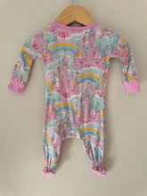 Load image into Gallery viewer, Castle Footie 0-3M
