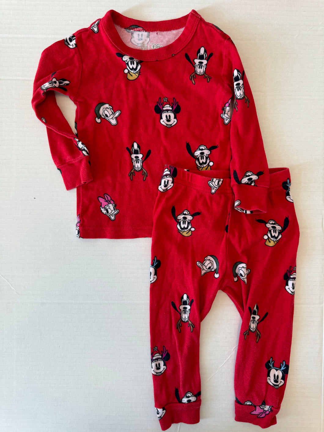 BabyGap Character Christmas PJ Set Size 12-18M