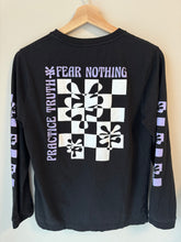 Load image into Gallery viewer, Zoo York Long Sleeve Tee Size 14
