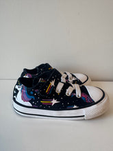 Load image into Gallery viewer, Unicorn Converse Size 6C
