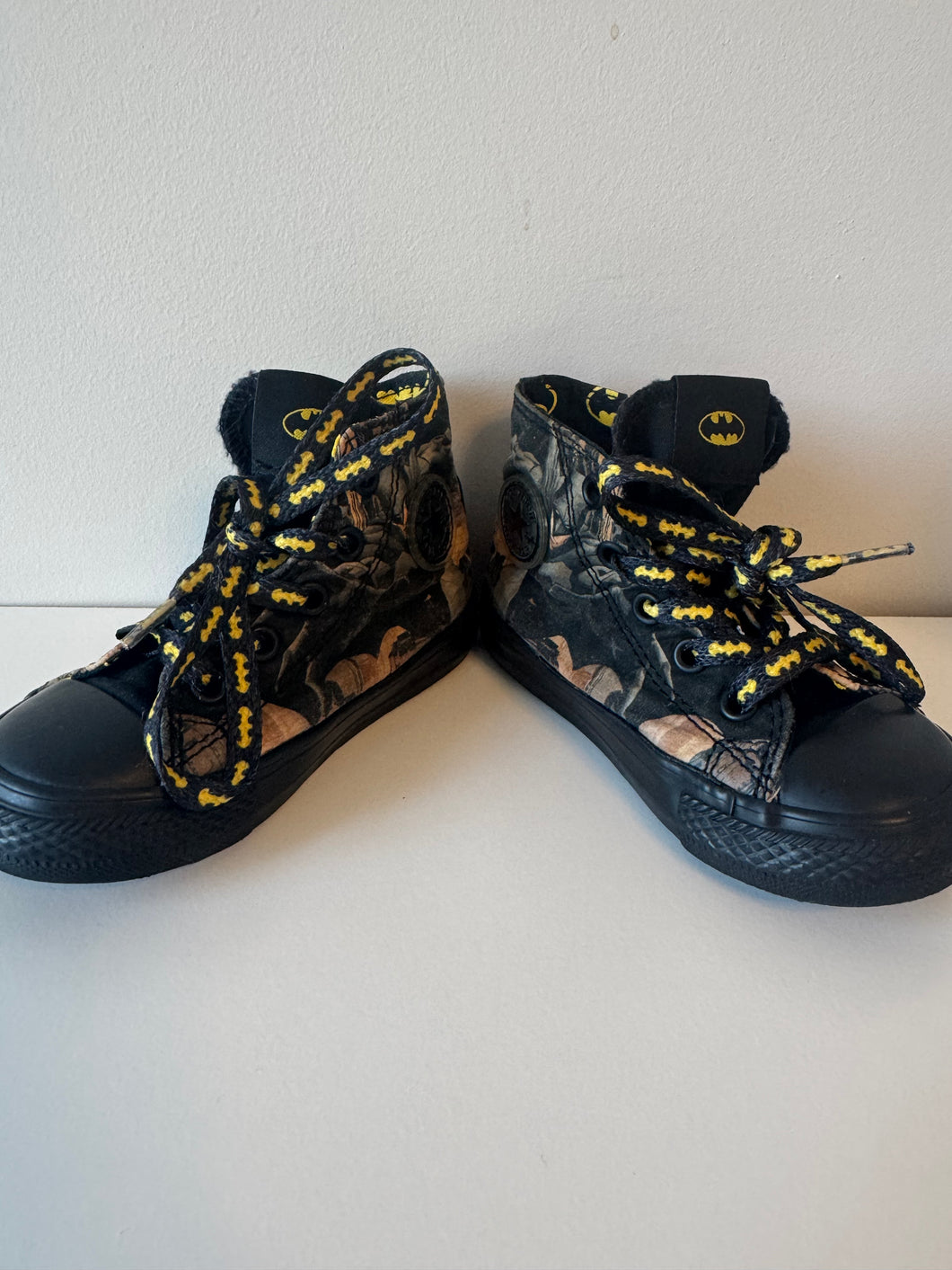 Batman Hightop Converse Size 7C