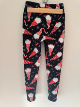 Load image into Gallery viewer, Just Cozy Gnome Leggings 7-8Y
