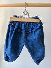 Load image into Gallery viewer, Vintage Ruffle Bottom Jeans 12M
