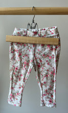 Load image into Gallery viewer, Zara Floral Pants 6-9M
