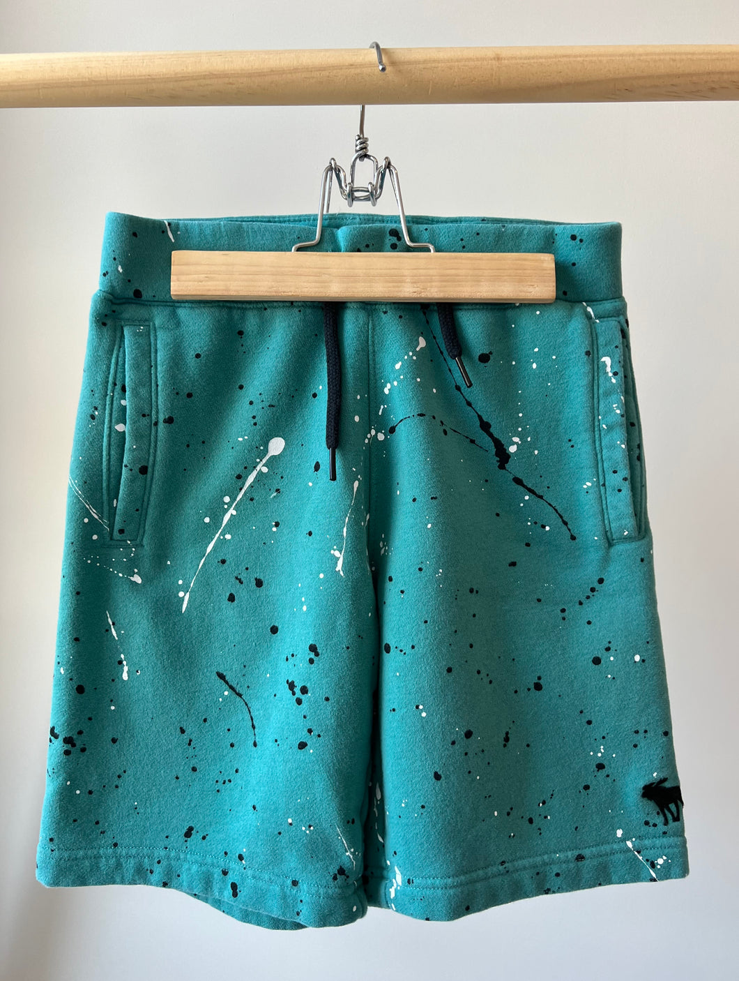Abercrombie Kids Paint Splatter Shorts 9/10
