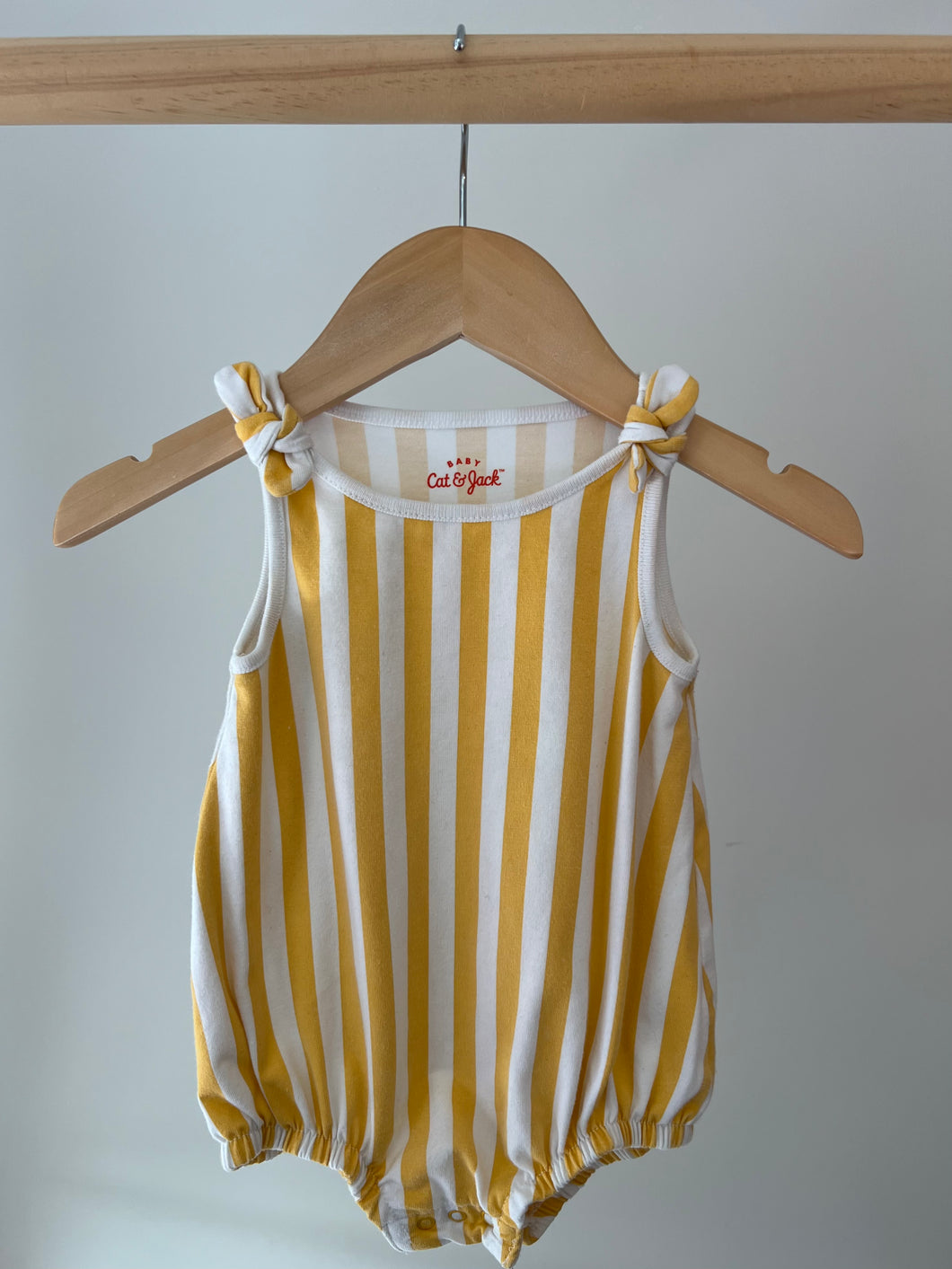 Cat & Jack Romper 3-6M