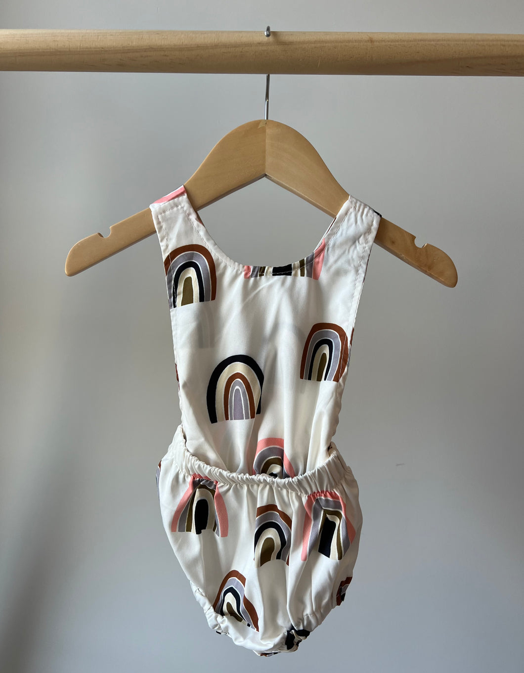 Rainbow Romper 0-3M