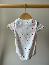 Load image into Gallery viewer, Love Maple Onesie 3-6M
