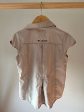 Load image into Gallery viewer, Columbia Omni-Dry Top Size 6
