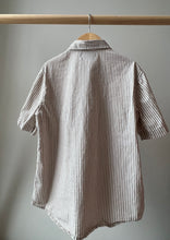 Load image into Gallery viewer, Old Navy Stripe Button Up Size 8
