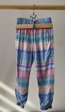 Load image into Gallery viewer, H&amp;M Pattern Pants 3/4Y
